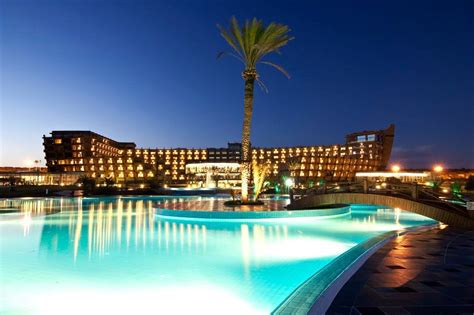  noah ark deluxe hotel casino cyprus/ohara/exterieur